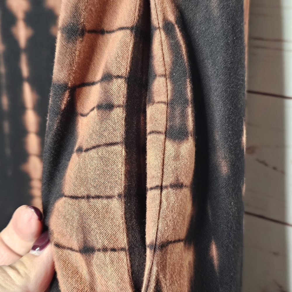 Snapdragon & Twig Asymmetrical Sleeveless Black and Orange Tie-Dye Dress - Picture 5 of 11